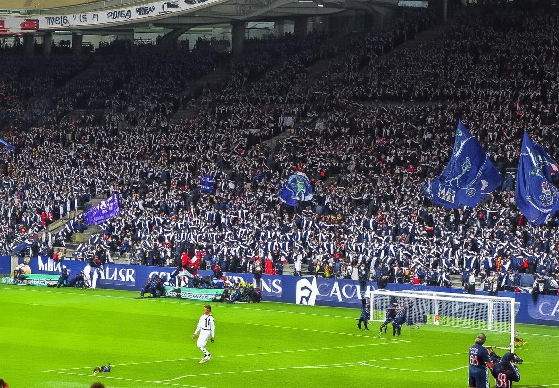 巴黎圣日尔曼VS安格斯：赛前战术解析与比赛预测